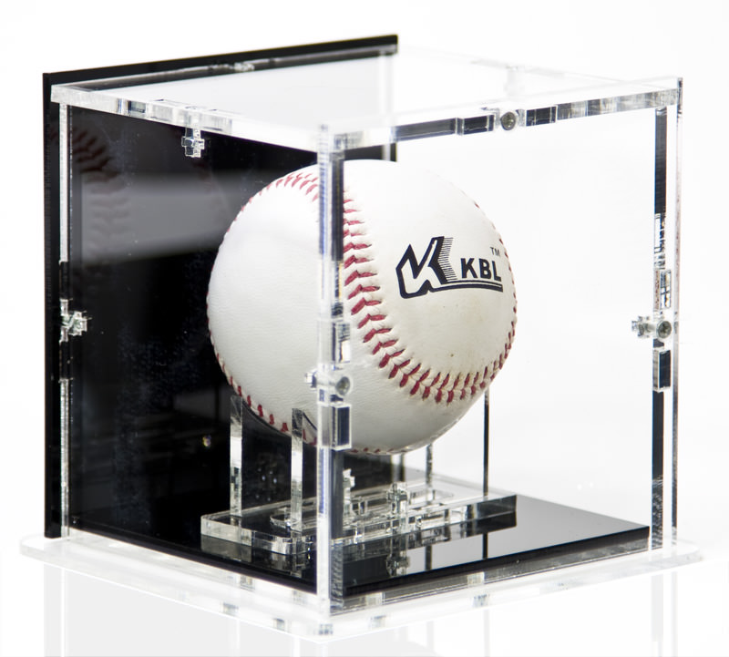 Die Baseball Case in Seitenansicht