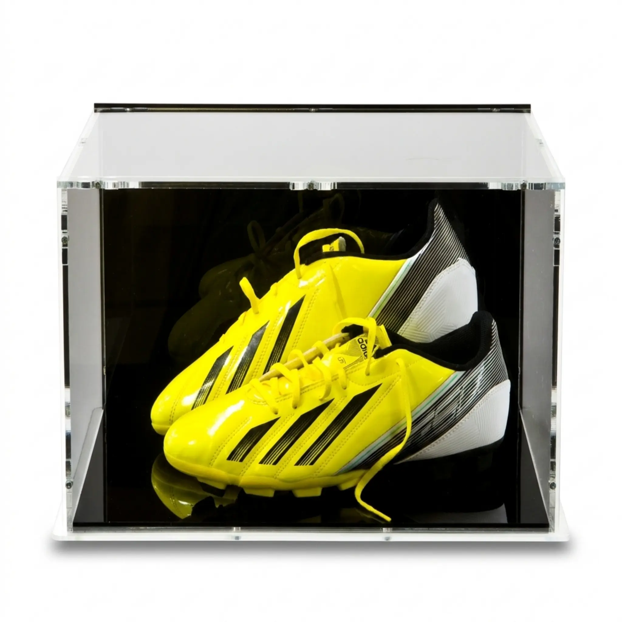 Fussballschuh Vitrine mit schwarzem Boden und schwarzer Rückwand