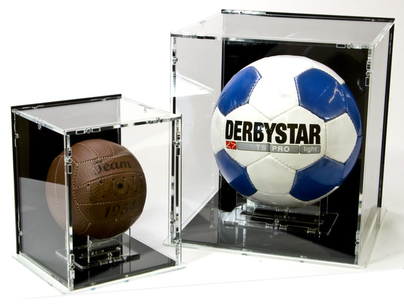 Die Fussball Vitrine und die Fussball Vitrine