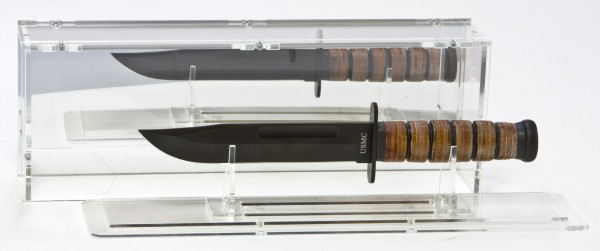 Messervitrine mit Spiegelrückwand und separatem Messerständer für Messer bis 34 cm