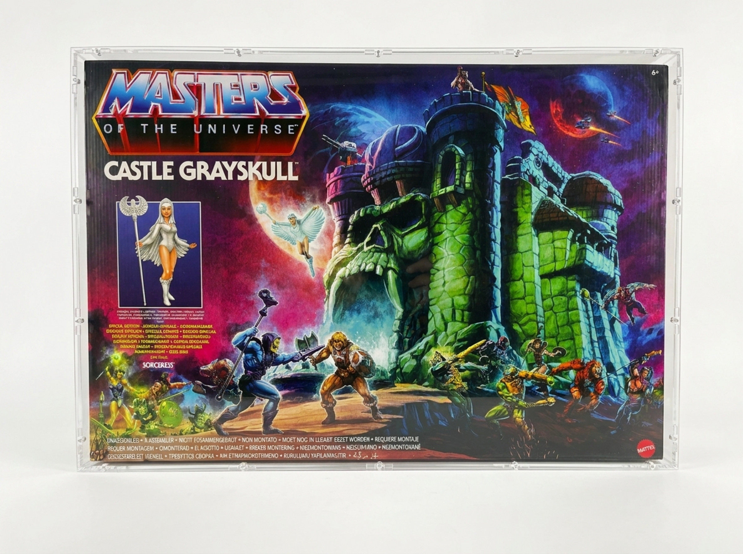 MotU Origins Castle Grayskull in Originalverpackung unter einem Sora-Acrylcase